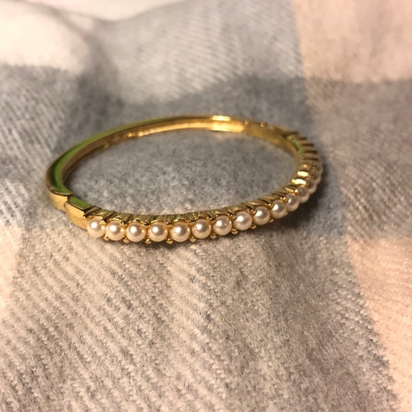 Napier Jewelry - Vintage Gold Pearl Hinged Bangle Bracelet